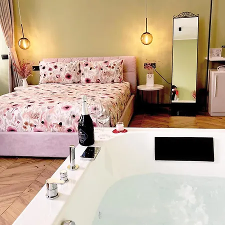 Marylin'S Suite&Spa Con Parcheggio Privato Como Exterior photo