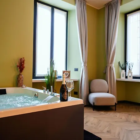 Marylin'S Suite&Spa Con Parcheggio Privato Como Exterior photo